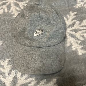 Grey womans nike hat